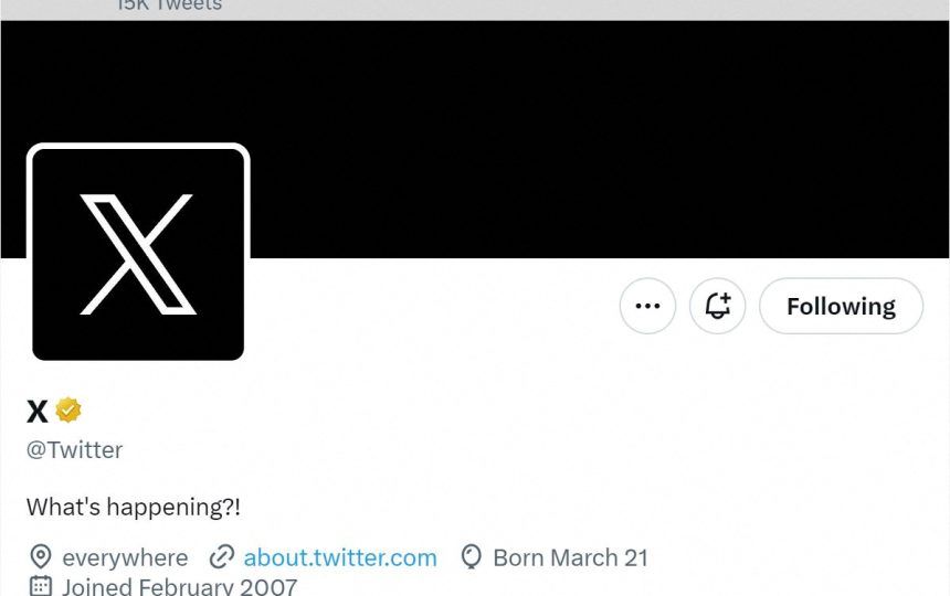 Twitter lança logotipo 'X' no lugar de pássaro azul - Nexo Jornal