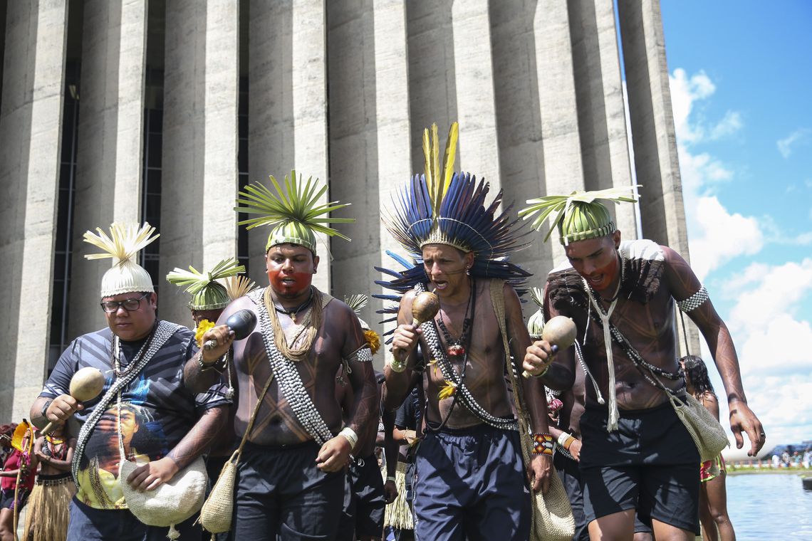 Indígenas fazem protesto na Esplanada dos Ministérios, em junho de 2019