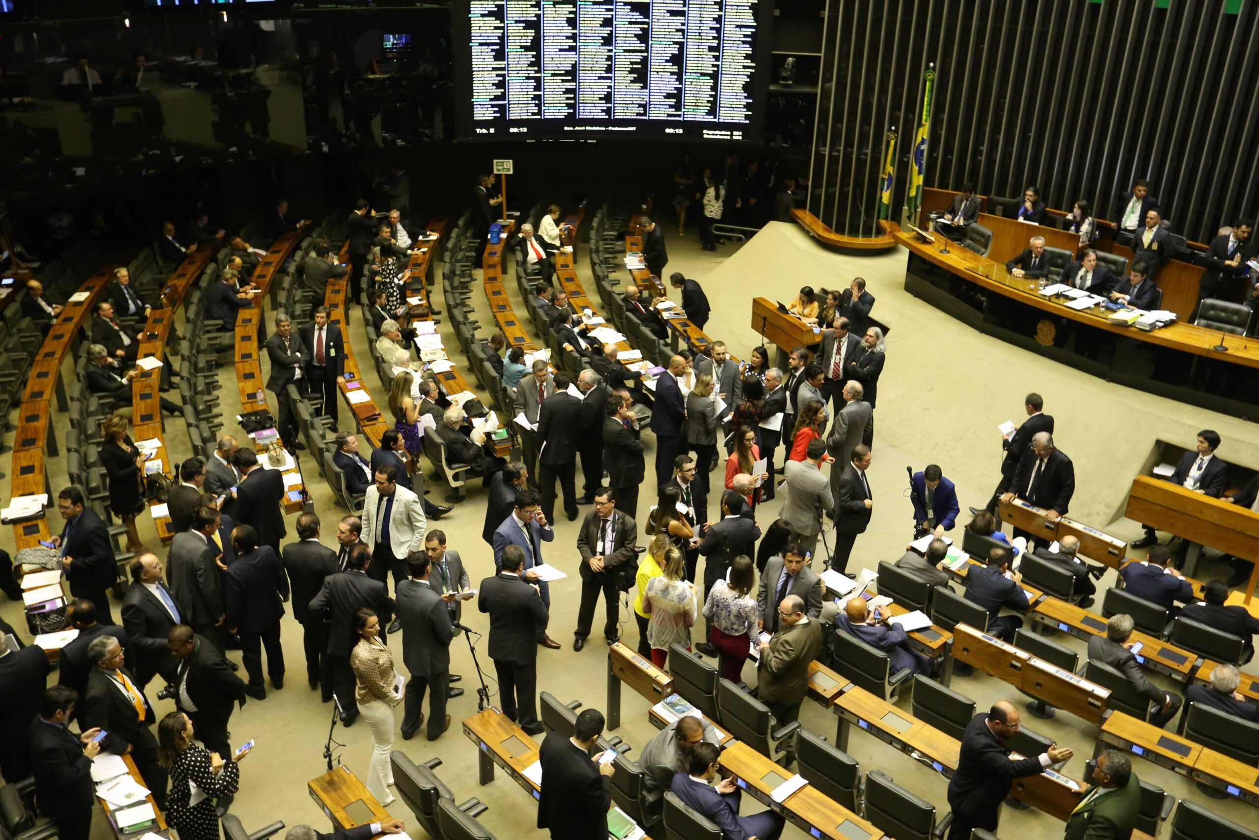 Plenário da Câmara dos Deputados: parlamentares são julgados direto no Supremo
