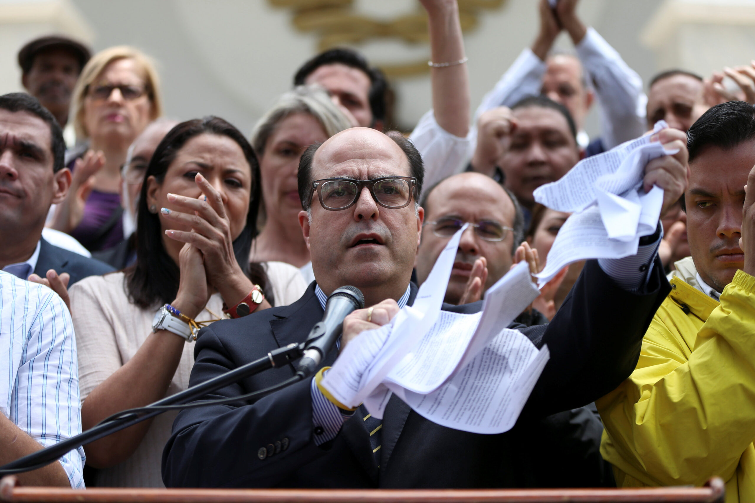 Deputado é presidente da Assembleia Nacional