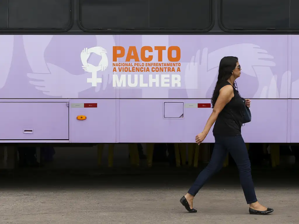 Ação de conscientização sobre a rede de proteção da mulher