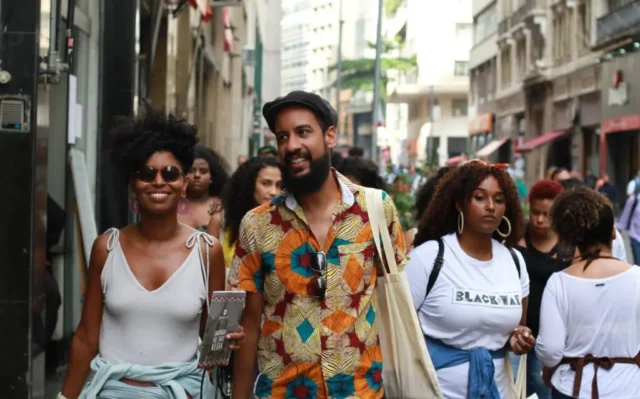 Os roteiros turísticos da memória LGBTI+ nas cidades brasileiras