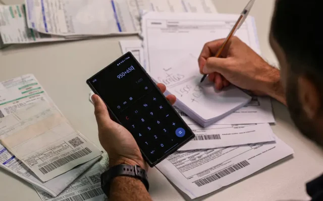 Por que os brasileiros estão tão endividados em 2026