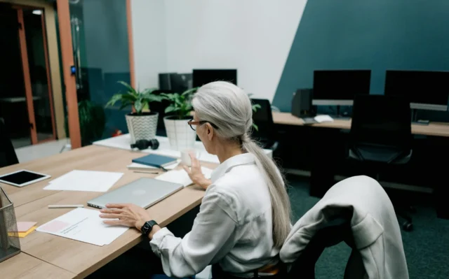 Quais são os custos econômicos ocultos da menopausa