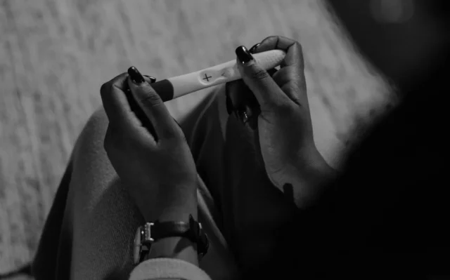 Romper o silêncio: por que escrevi um romance sobre aborto