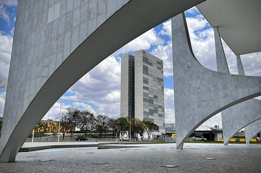 Visão do Congresso Nacional a partir do Palácio do Planalto, em Brasília