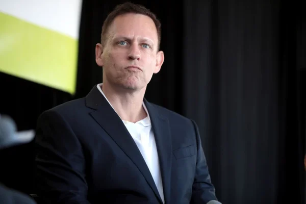 Peter Thiel no Converge Tech Summit, em 2022