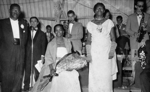 Laudelina e Ruth de Souza no “Baile da Menina Moça”, Campinas, São Paulo, 1957