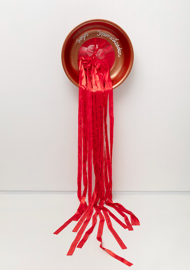 "Lavar e erguer" (2024), de Mariana Maia