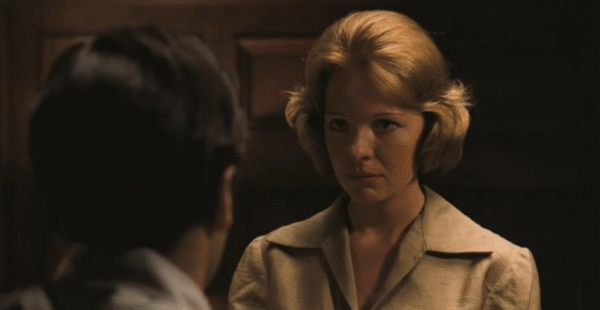 A atriz Diane Keaton em "O poderoso chefão"