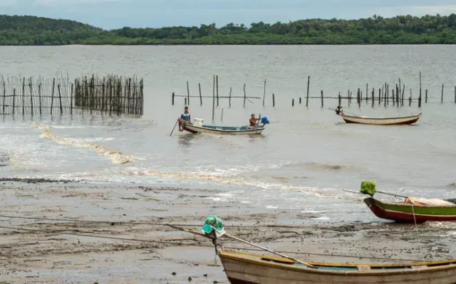 A vida em um quilombo vizinho a uma base de foguetes